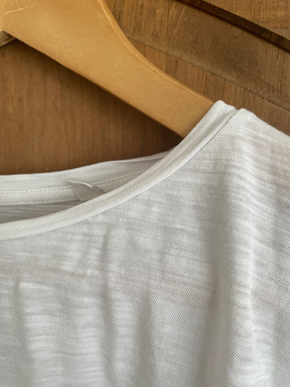 Preloved White T-shirt size 8