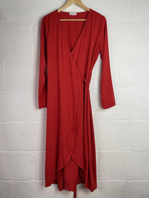 Preloved Red Long Sleeve Dress