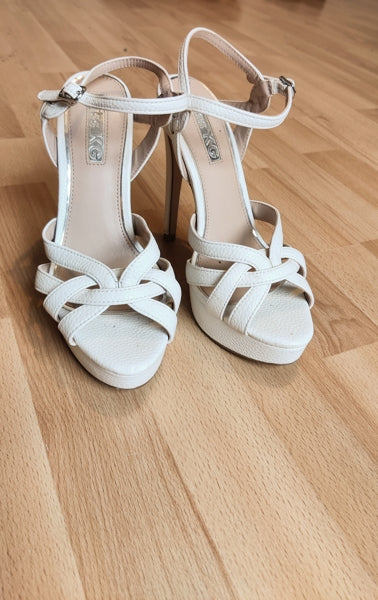 Miss kg white clearance heels