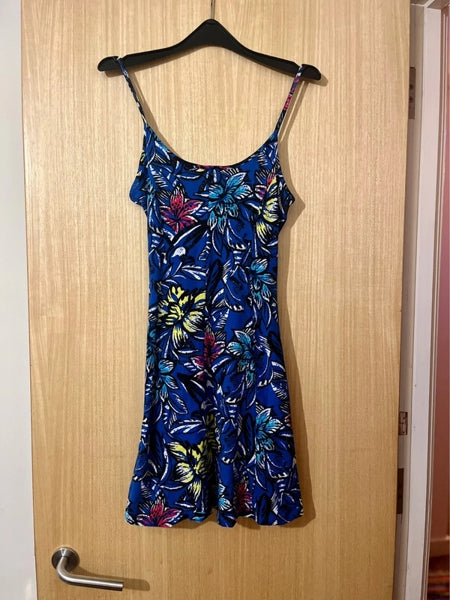Preloved Cute strappy blue floral skater dress from New Look - 8