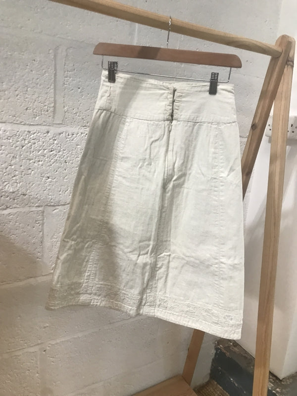 Preloved White Cotton Skirt