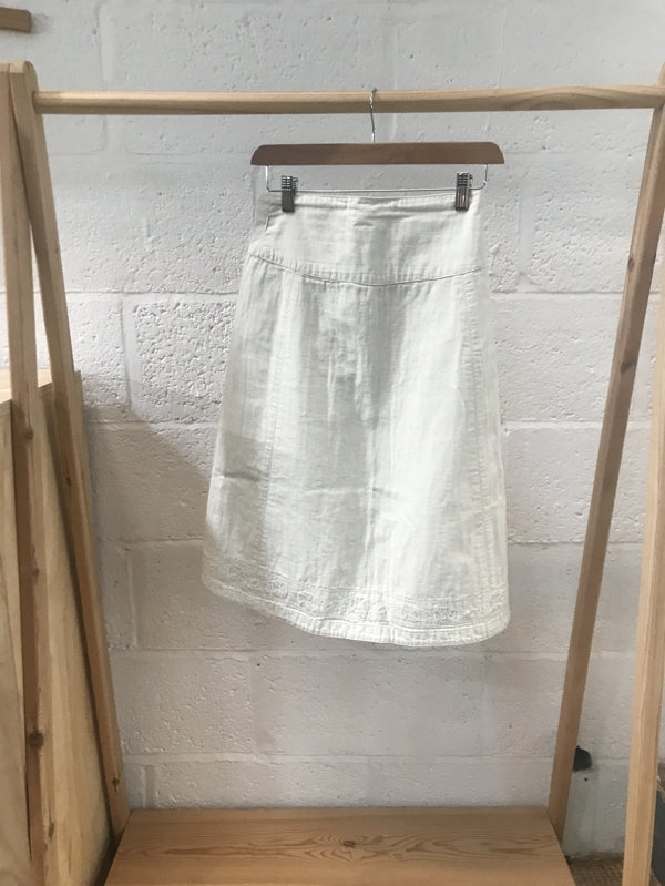 Preloved White Cotton Skirt