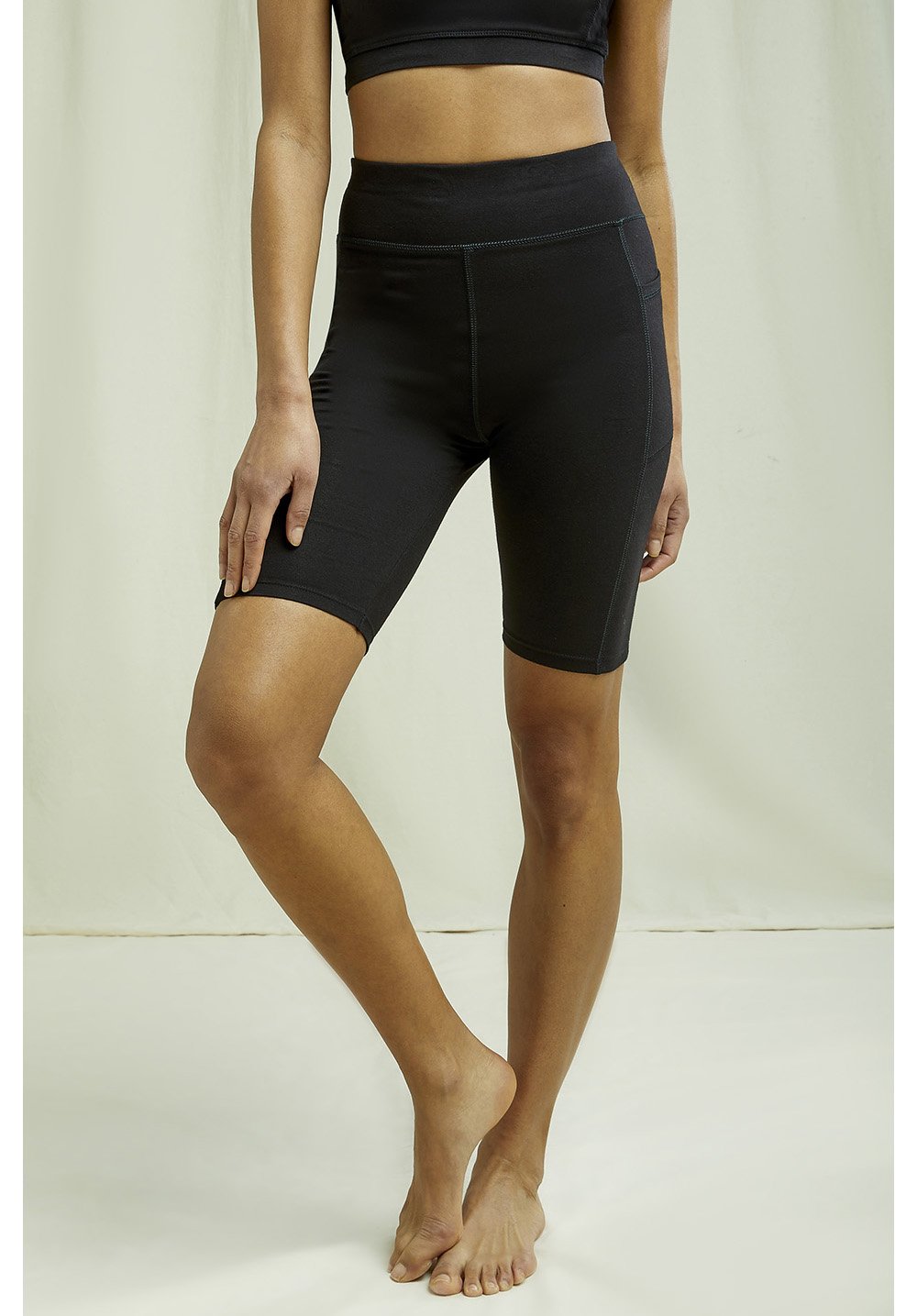 second hand People Tree Pocket Cycling Shorts in Black 10 OWNI