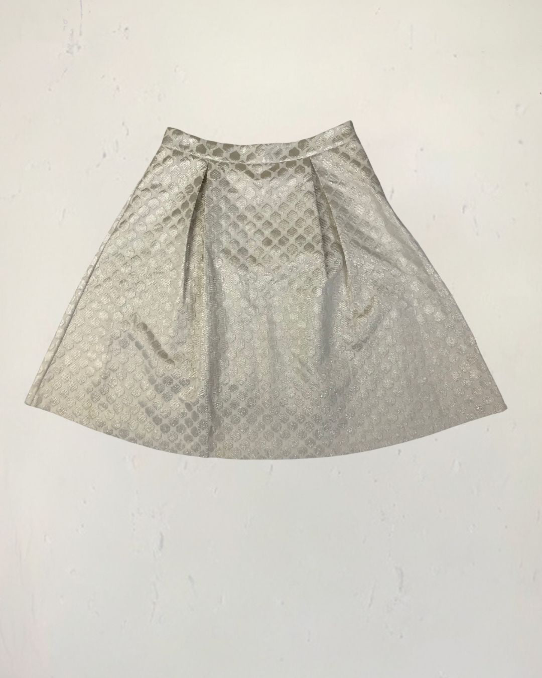 second hand M&amp;S M&amp;S Ivory Gold Metallic Pattern Skirt in Size 14 10 OWNI
