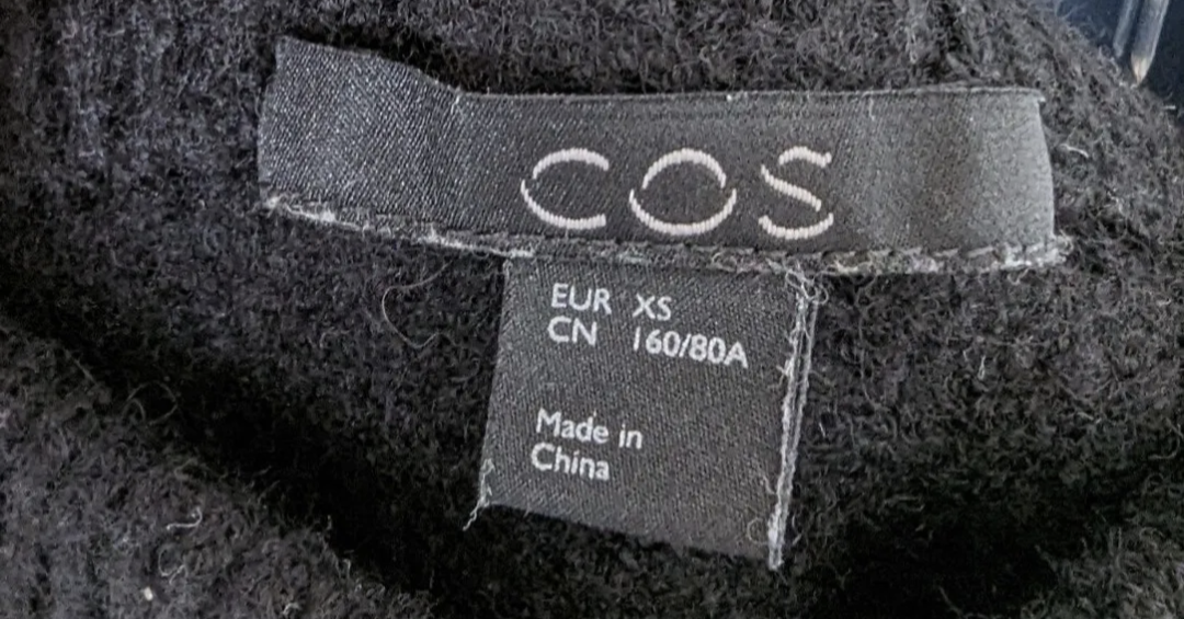 Preloved COS Black Cropped 100% Wool Jumper