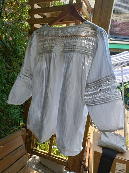 Preloved 100% cotton lace blouse