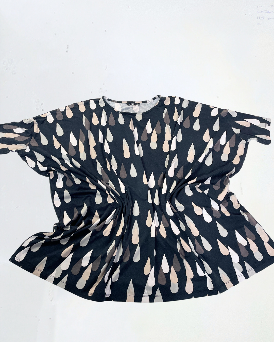 second hand Marimekko Marimekko Drop Pisaroi Top in Size L 54 OWNI