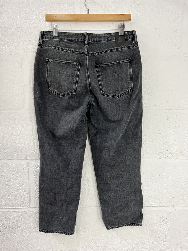 Preloved 3/4 length grey denim jean