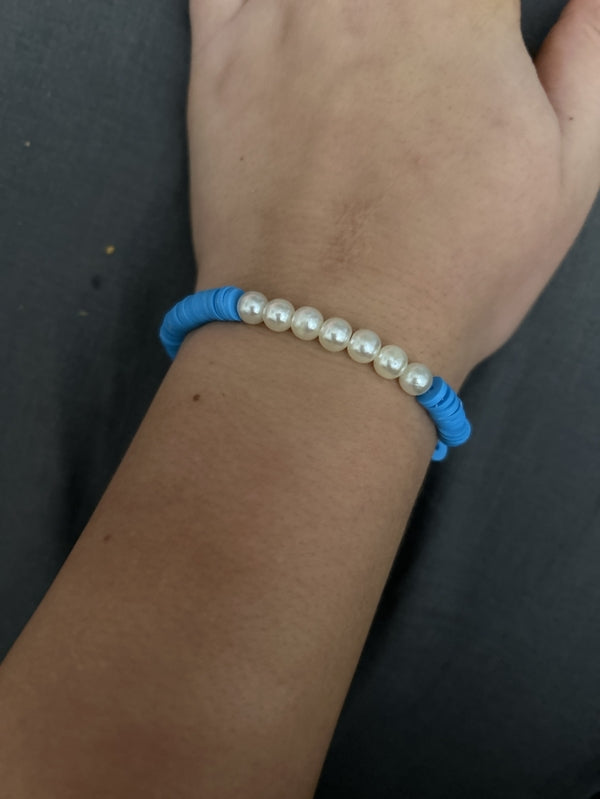 second hand Goated Goods Blue Bracelet with Pearls  1.50 OWNI