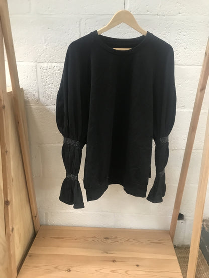 Preloved Black Sweatshirt